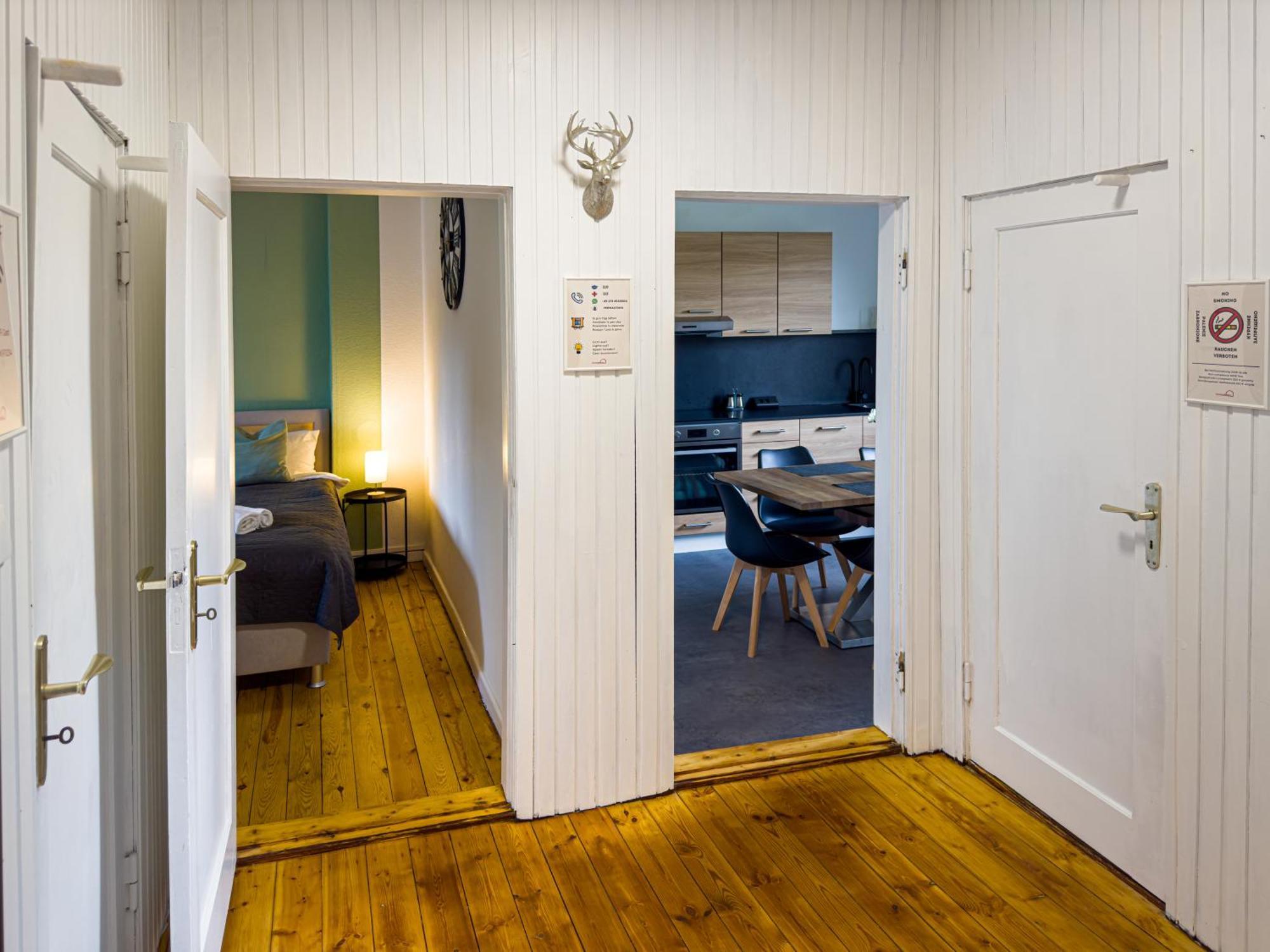 Immostay #8 - Haus Fuer 13 Personen Mit 7 Zimmer - Grosser Garten & Grill, Free Parking, Wlan BRE Esterno foto