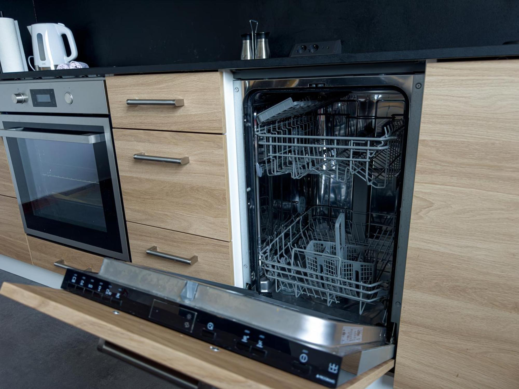 Immostay #8 - Haus Fuer 13 Personen Mit 7 Zimmer - Grosser Garten & Grill, Free Parking, Wlan BRE Esterno foto