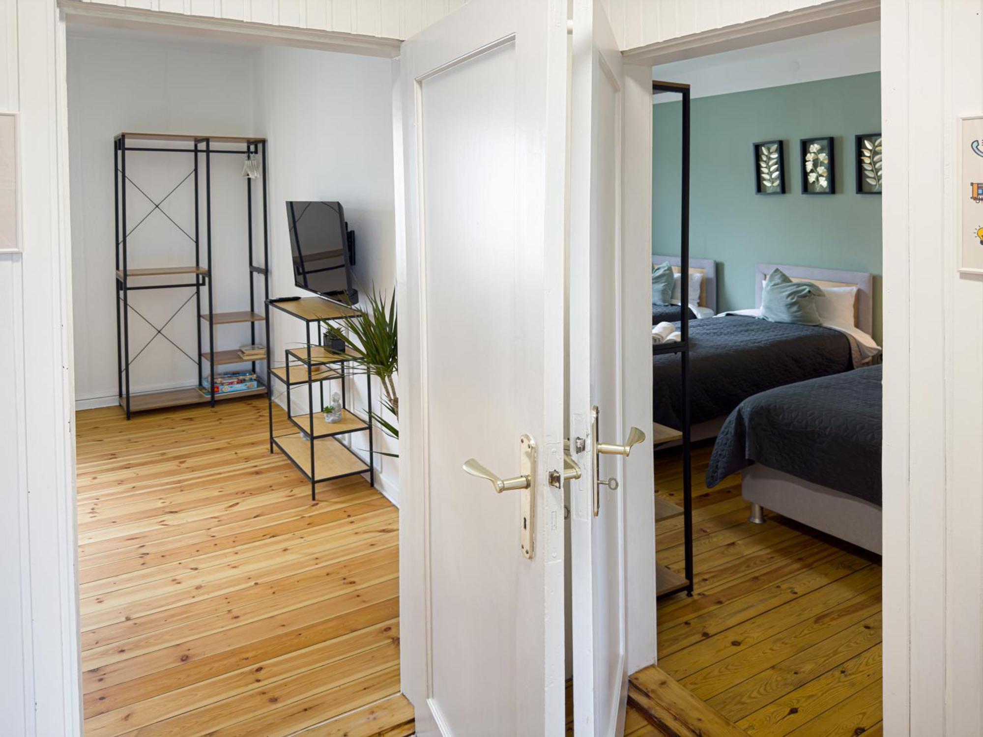 Immostay #8 - Haus Fuer 13 Personen Mit 7 Zimmer - Grosser Garten & Grill, Free Parking, Wlan BRE Esterno foto